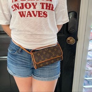 Louis Vuitton Pochette Hip Bag/Crossbody/Clutch